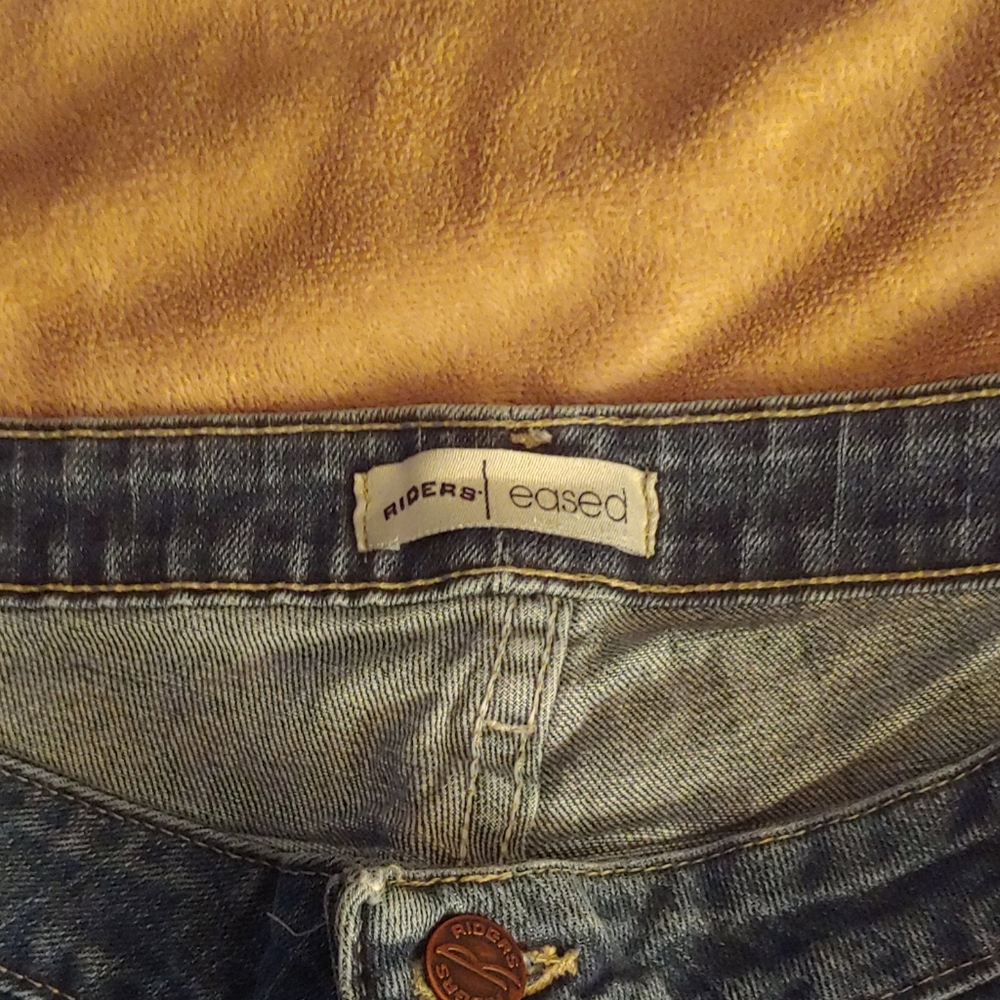 Jeans - Picture 2 of 4